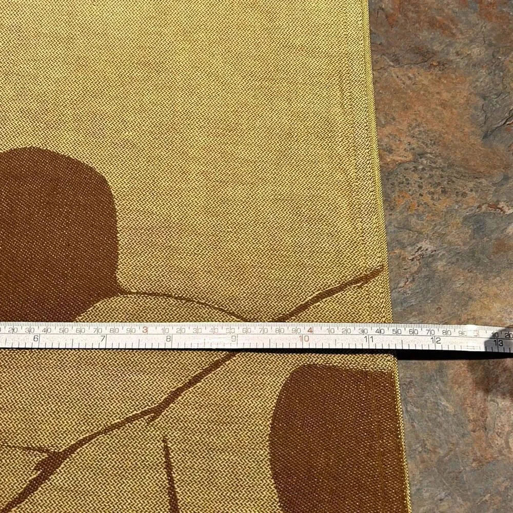 TAG LTD Table Runner. brown Leaves Fall